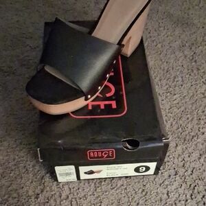 Rouge Helium Black Women's Shoes